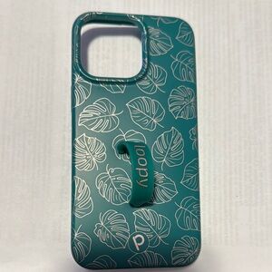 Loopy Teal Leaf Pattern Phone Case